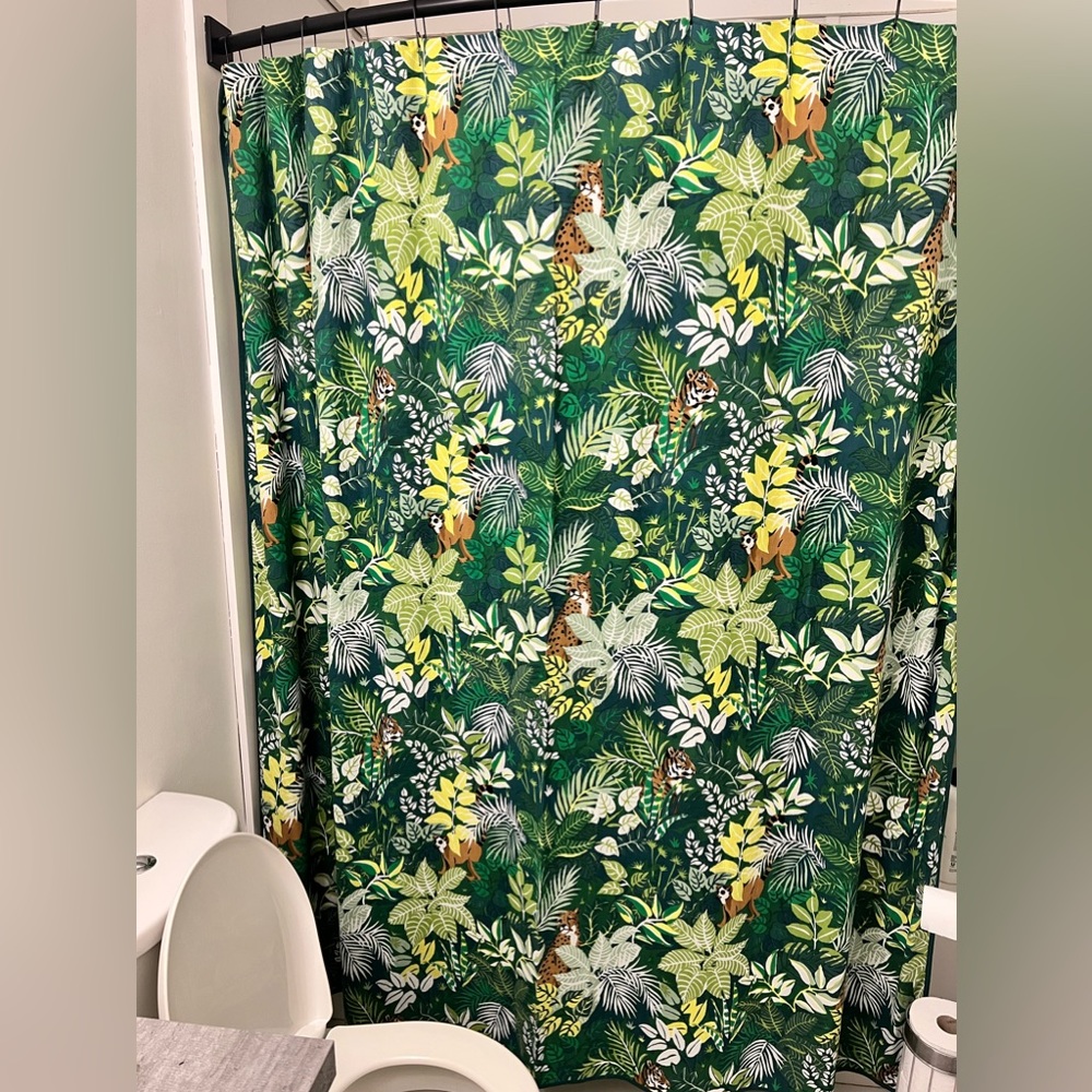 Print fresh Jungle shower curtain ๐ - Picture 1 of 4